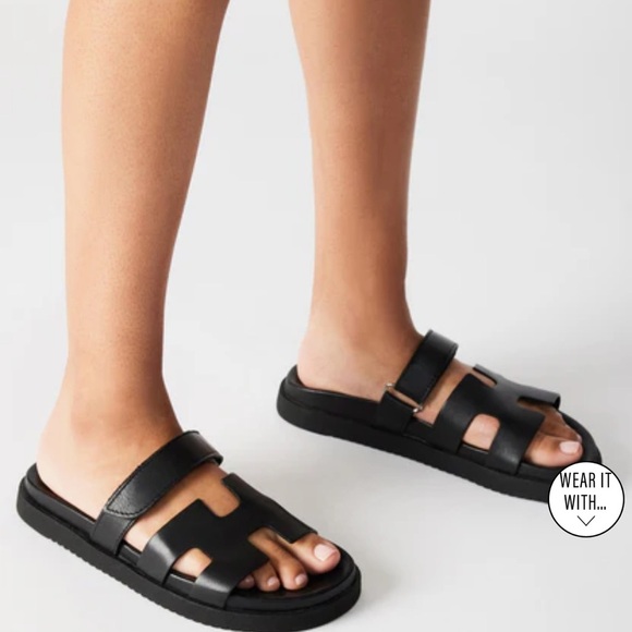 Steve Madden Black Leather Sandal - Picture 12 of 12